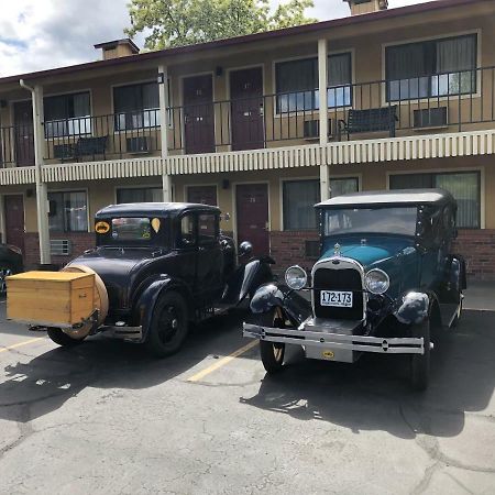 Klamath Motor Lodge Yreka Esterno foto