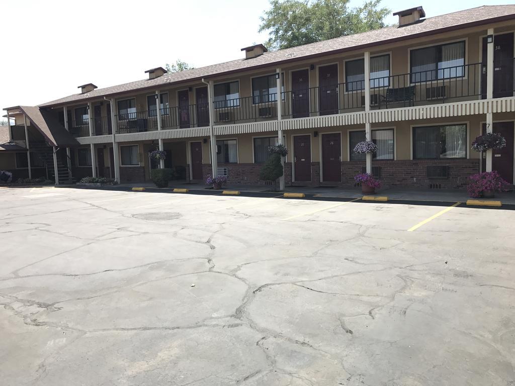 Klamath Motor Lodge Yreka Esterno foto