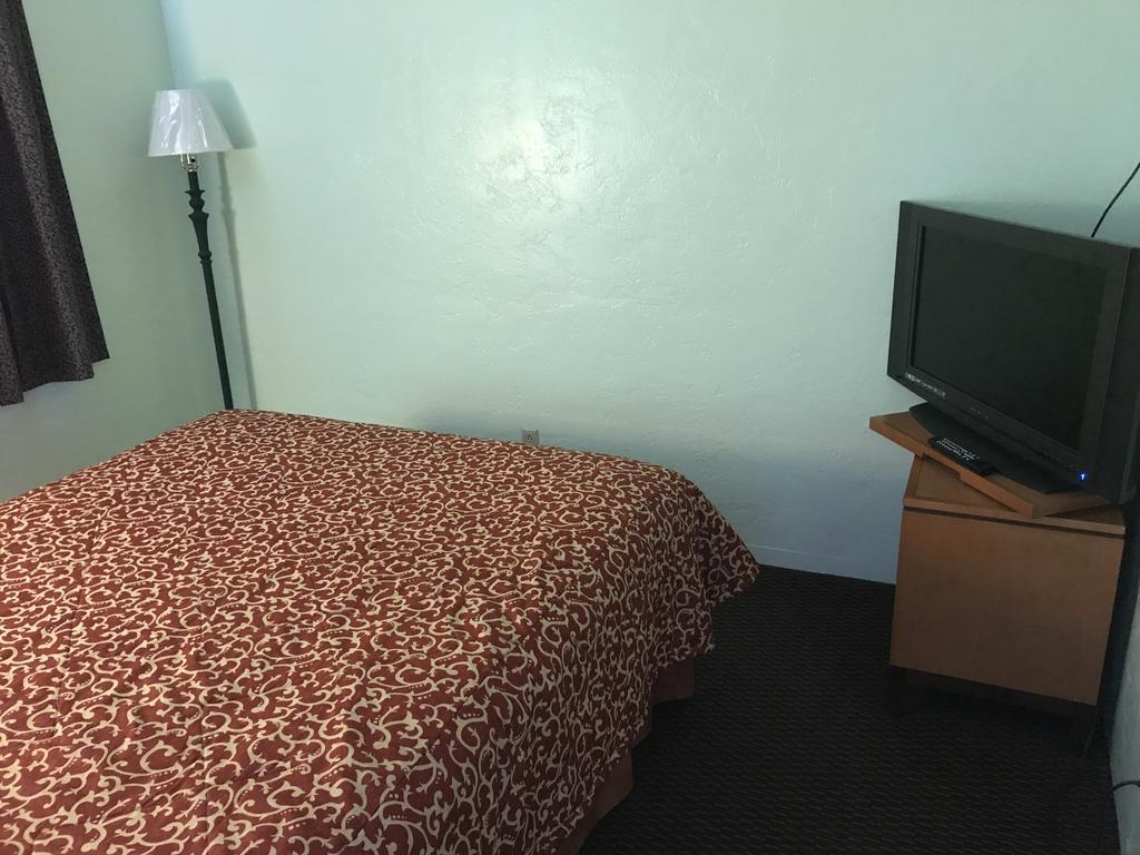 Klamath Motor Lodge Yreka Esterno foto