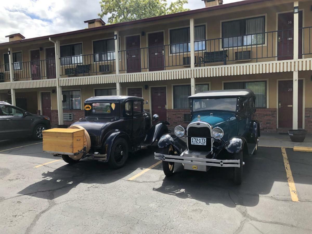 Klamath Motor Lodge Yreka Esterno foto